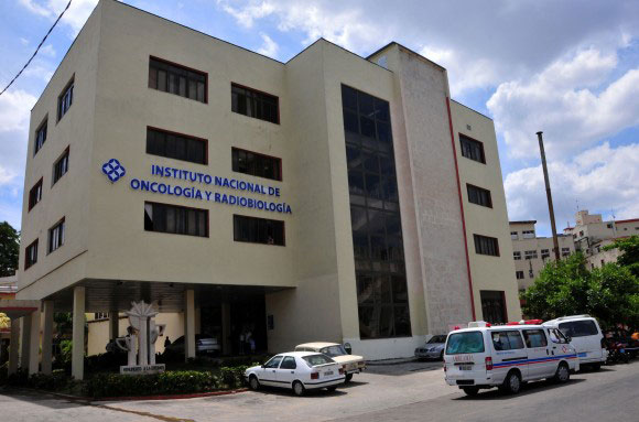 Hospital-Oncologico-de-La-Habana-foto-Analeida-Puerto-580x383