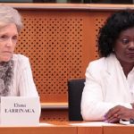 Elena Larrinaga, la autotitulada presidenta del Observatorio Cubano de Derechos Humanos con sede en Madrid, junto a la vulgar y cada vez m&aacute;s desprestigiada Berta Soler, que dice ser la l&iacute;der de las Damas de Blanco.